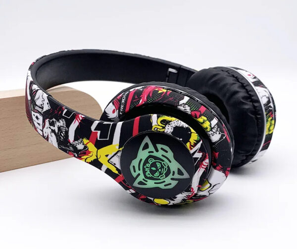 Graffiti Bluetooth Headphones - Image 11